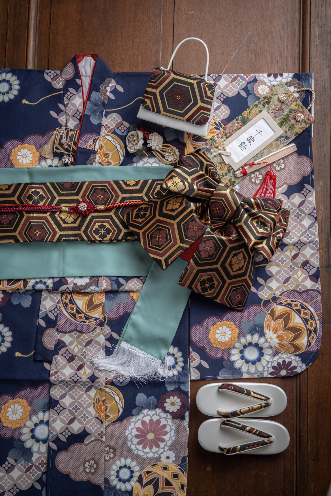 7歳 女児 紺色 古典柄 115–130cm（studio ate 七五三衣装）