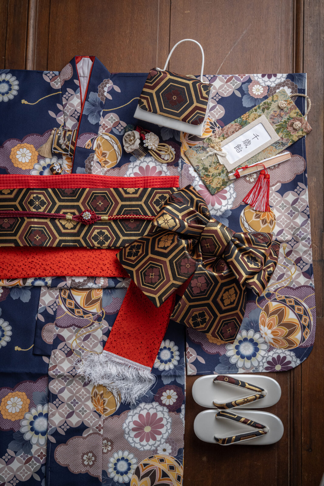 7歳 女児 紺色 古典柄 115–130cm（studio ate 七五三衣装）