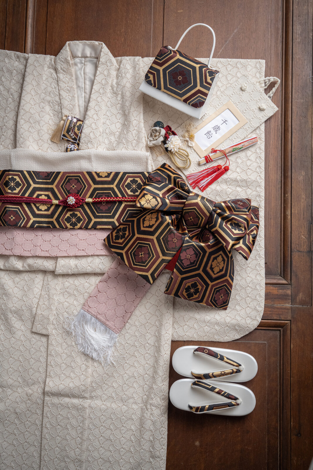 7歳 女児 生成り色 レース柄 115–130cm（studio ate 七五三衣装）